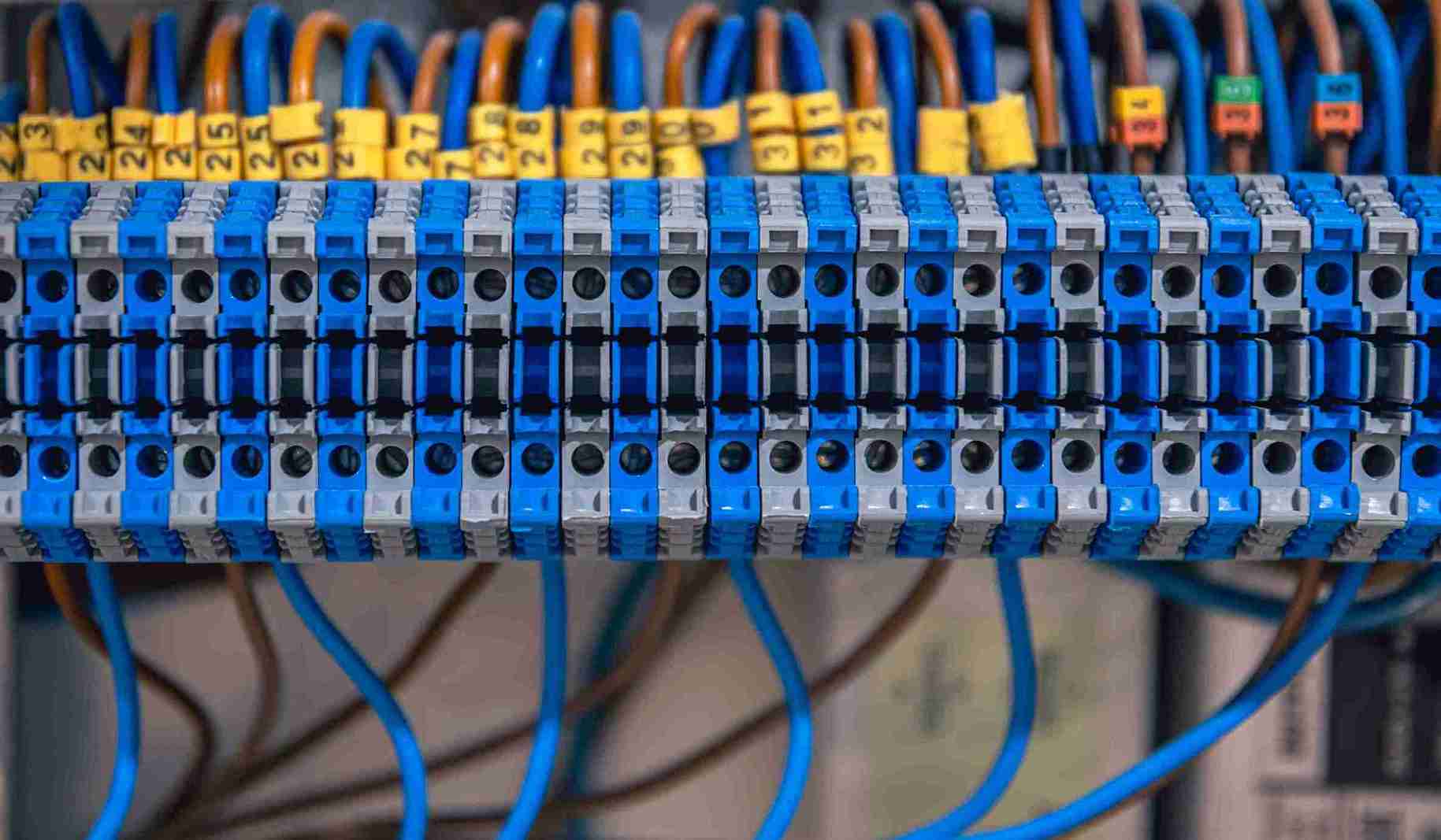 Structure Cablings