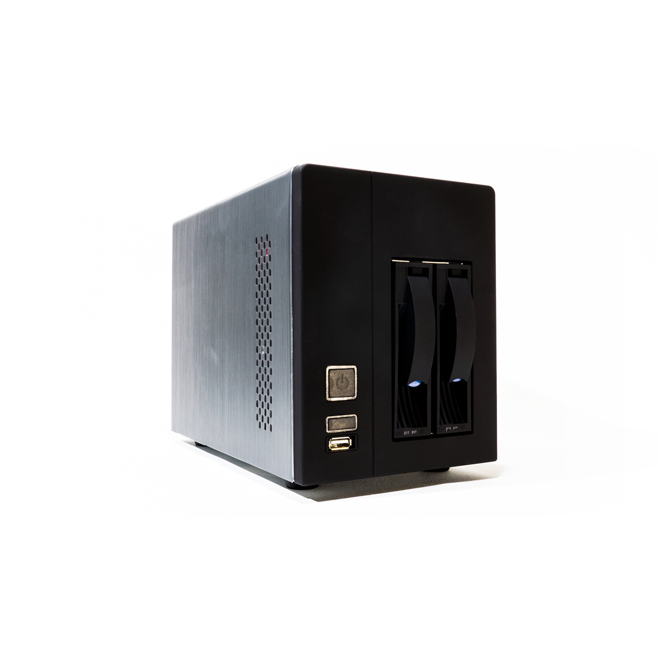 Server Processor I3 16 GB DRAM Windows 10 2 HDD slots with 20 NX licences